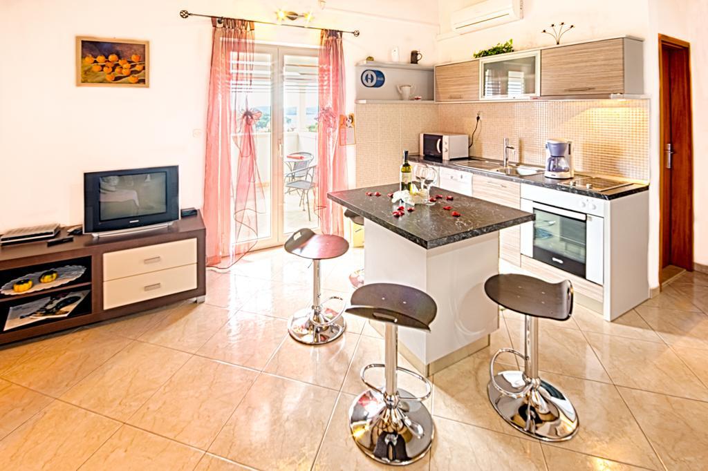 Apartmani Rita Milna  Rum bild